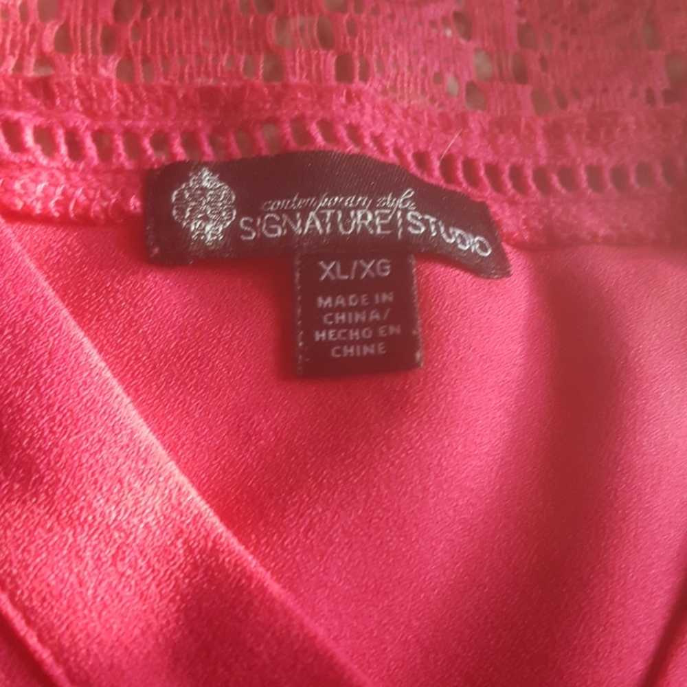 Pink blouse - Picture 3 of 3